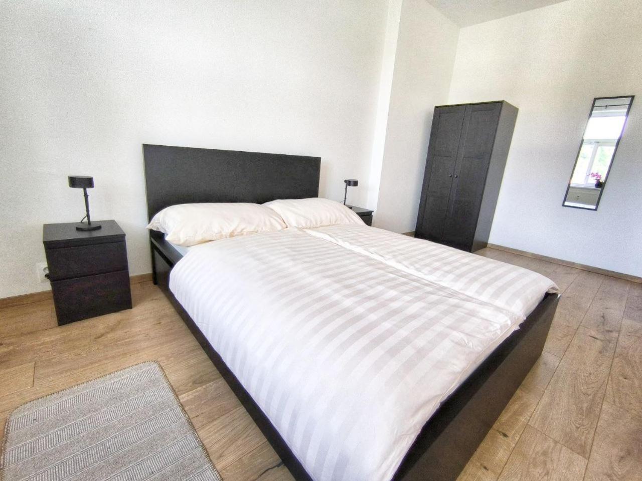 Isabel'S Suites Praga Exterior foto